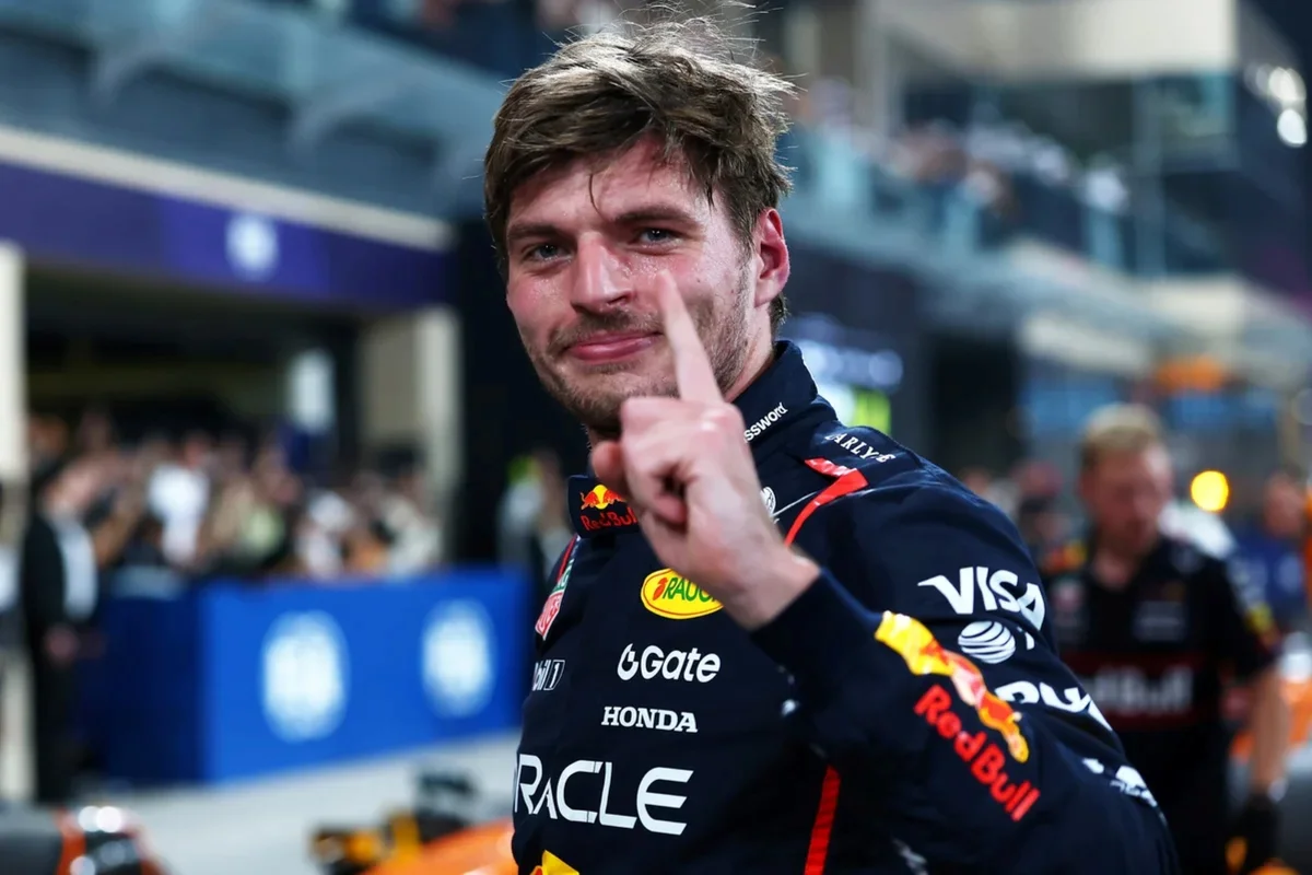 Verstappen conversou com Mercedes e McLaren antes de renovar com a Red Bull