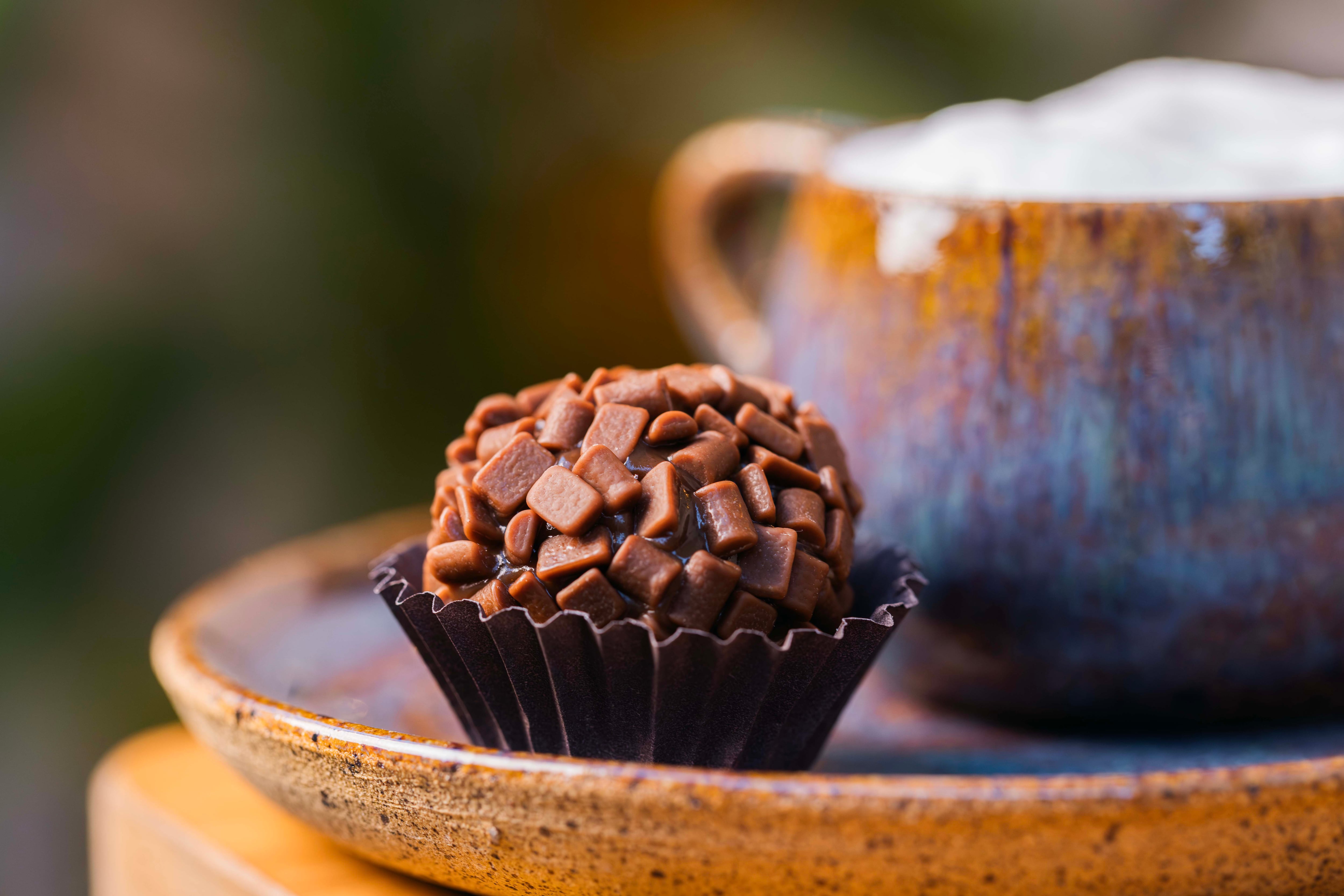 Dia do Brigadeiro: docinho de campanha política vira símbolo da doçaria nacional