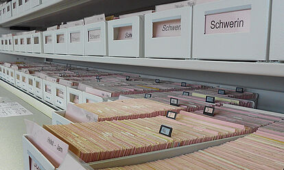 Vorverdichtungs-, Such- und Hinweiskartei der ehemaligen Kreisdienststelle Schwerin