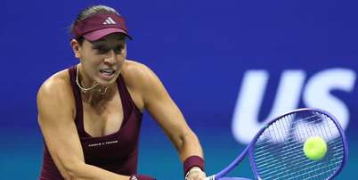Imagem da matéria: Alcaraz passa mal e vomita em derrota para Shelton no US Open