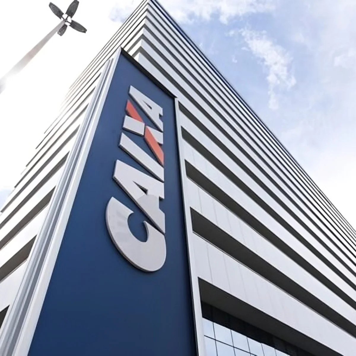 Caixa tem greve nacional, e Banco do Brasil faz paralisação parcial