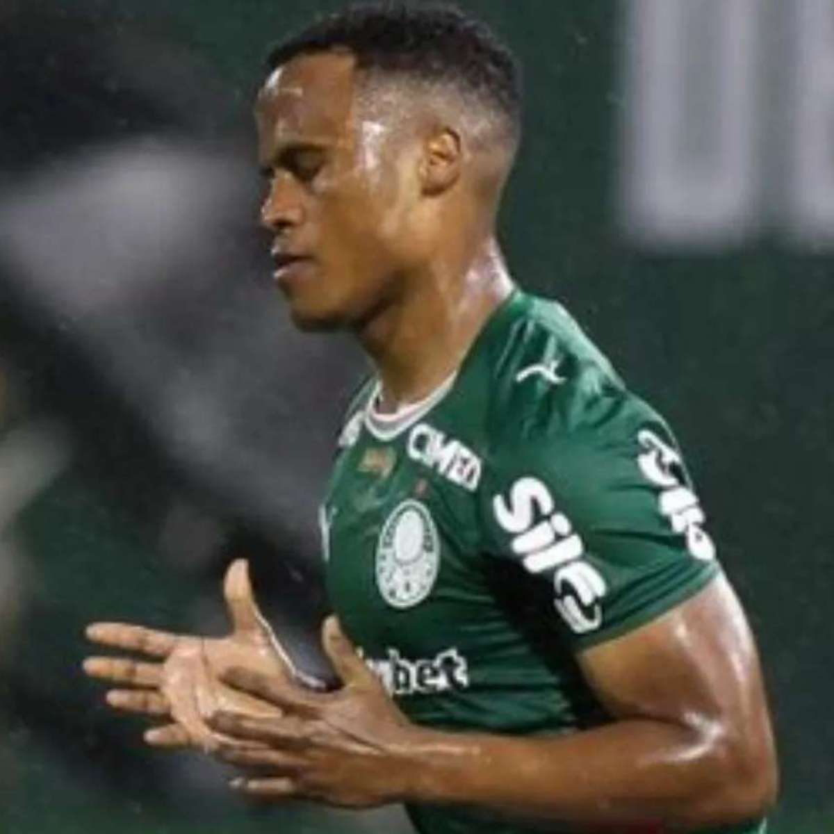 Jhon Arias titular? Veja a escalação do Palmeiras diante da LDU