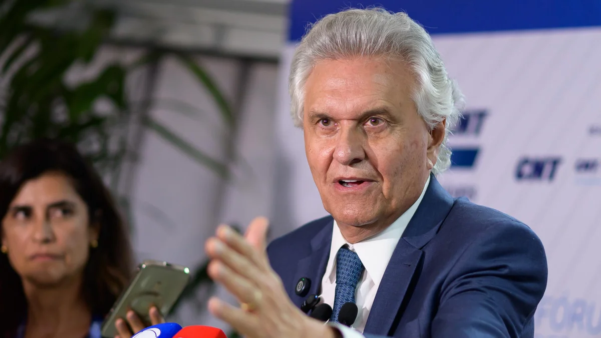 Crise no STF: Caiado pede afastamento de Moraes e ataca Lula e Flávio