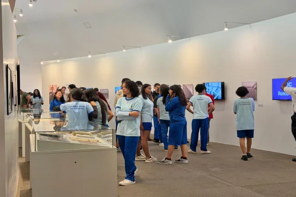 Alunos da Fercal conhecem história do DF na mostra Utopias em construção