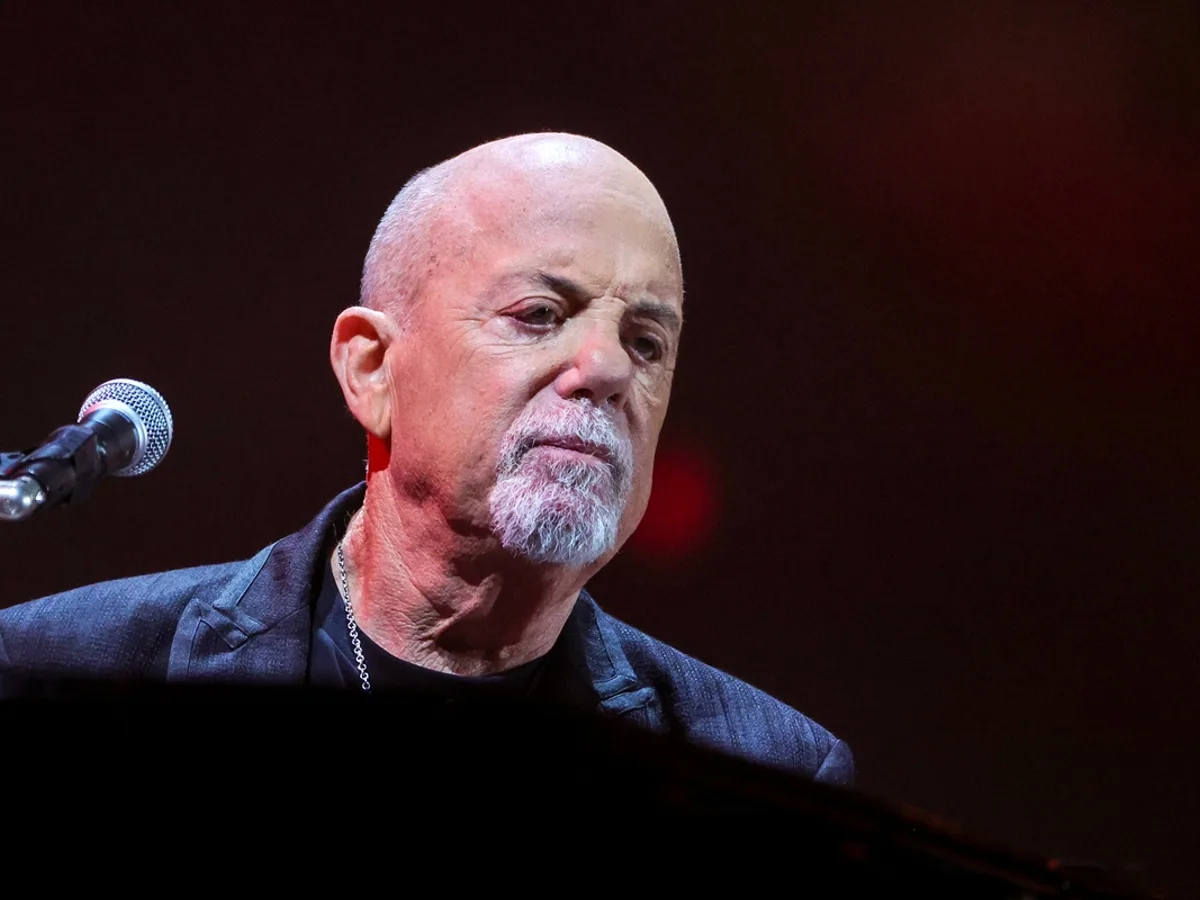 Billy Joel revela cirurgia cerebral após diagnóstico de condição rara