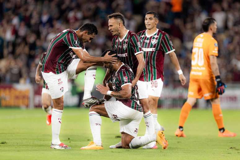 Marcão emplaca série invicta no Fluminense e recupera atletas