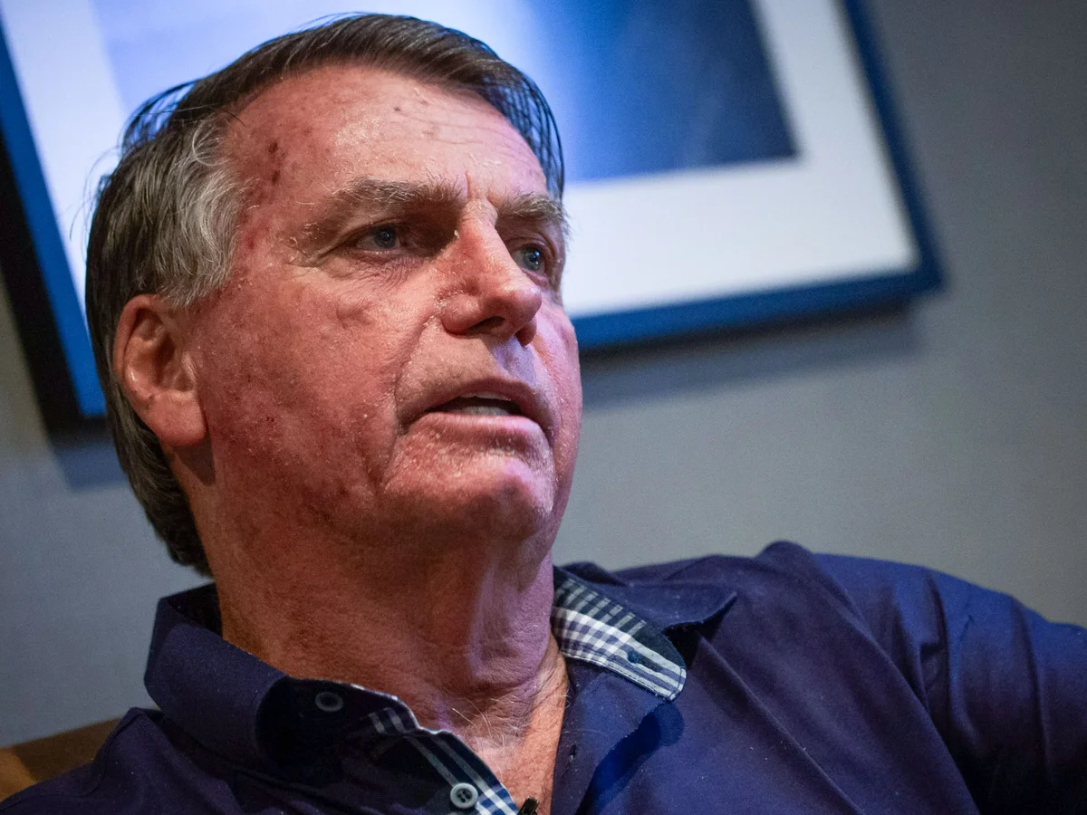 STM avança em processo que pode tirar a patente de Jair Bolsonaro