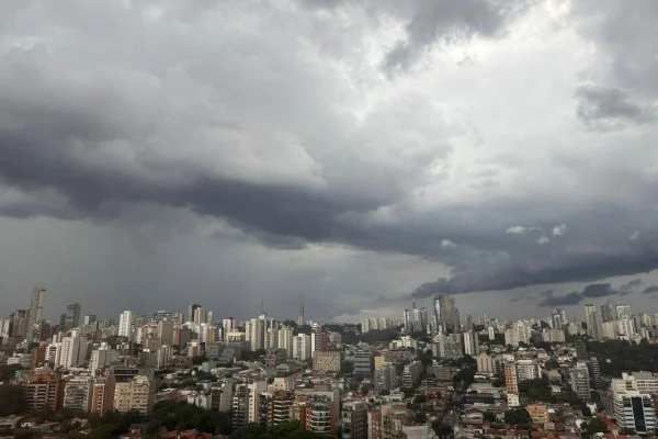 Com chance de tornado, SP pode ter ventos de 100 km/h e granizo