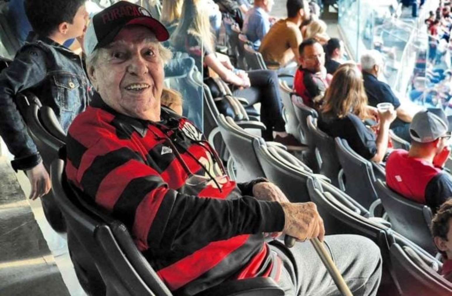 Ex-jogador tamb&eacute;m fez hist&oacute;ria em cl&aacute;ssicos contra o Coritiba &ndash;