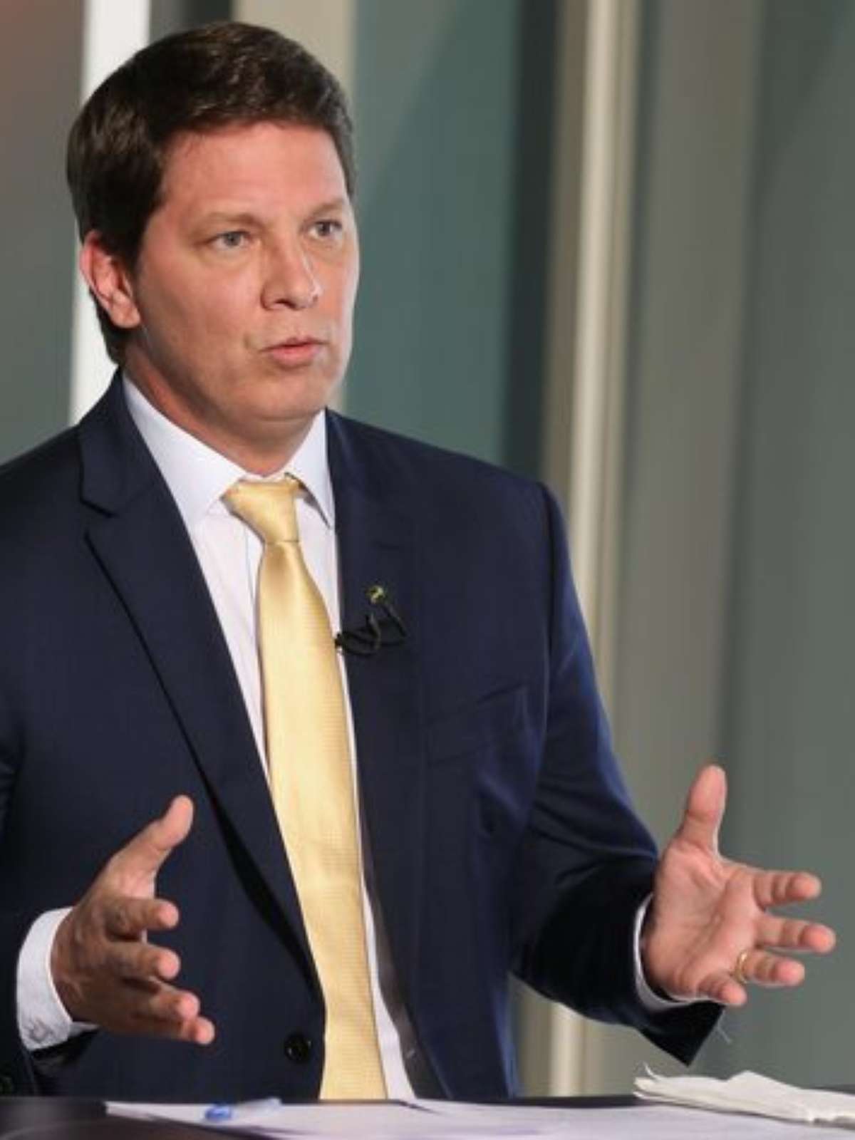 Mario Frias e produtora do filme 'Dark Horse' são alvos de operação da PF